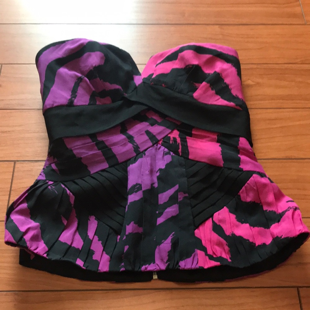 Bebe Strapless top